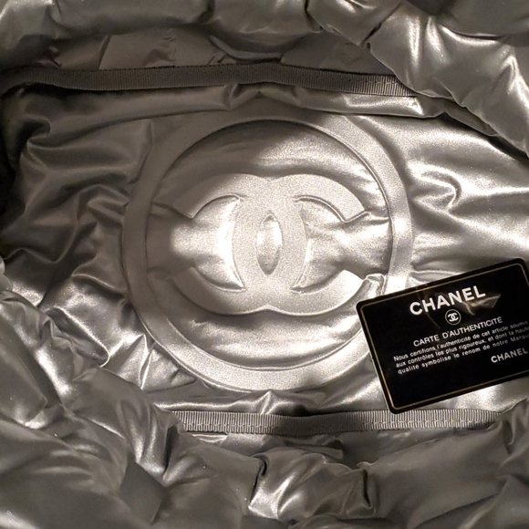 NWT CHANEL Blue Ombre Doudoune Backpack - Picture 6 of 7